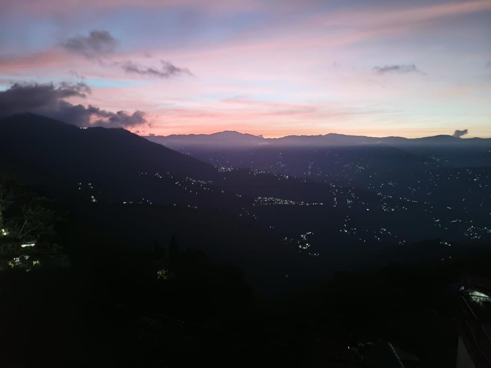 The Sunset Nest Offbeat Homestay Darjeeling  Exterior photo